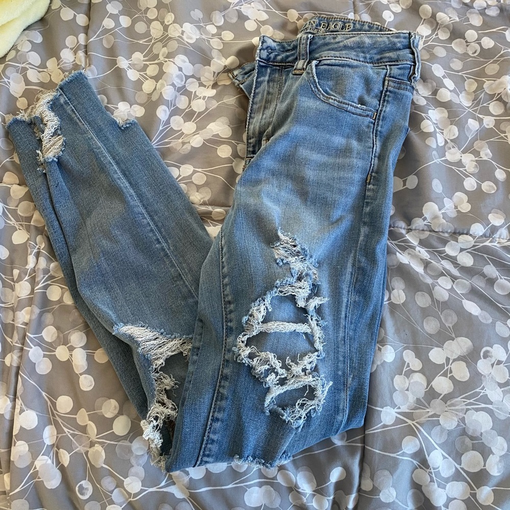 ripped american eagle jeans